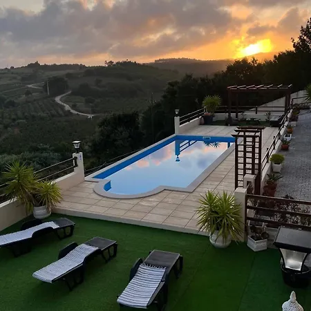Terra Luso Proche De Montejunto Bed and breakfast Cadaval